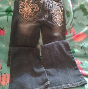 Really nice girls pair of miss me jeans.